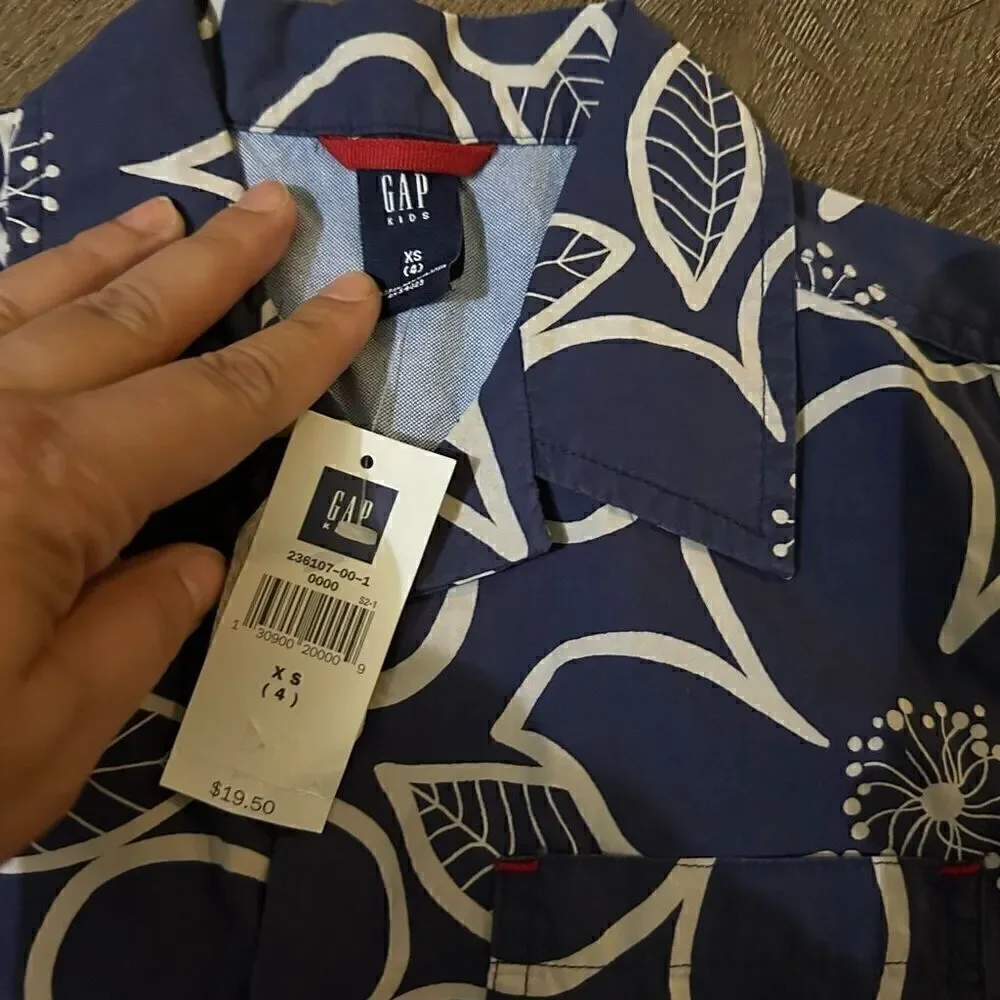 Gap Boys New With Tags Blue Hawaiian Floral Button up Navy Shirt Size XS 4